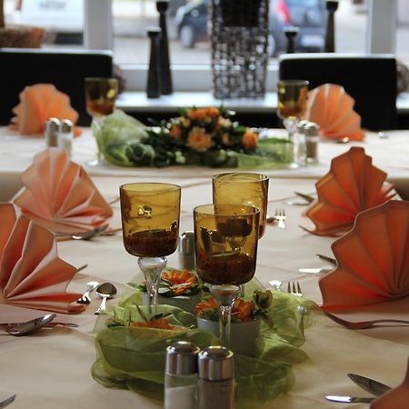 Hotel-Restaurant Holsteiner Hof Geesthacht Eksteriør bilde