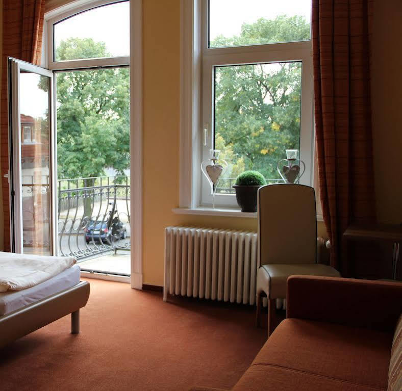Hotel-Restaurant Holsteiner Hof Geesthacht Eksteriør bilde